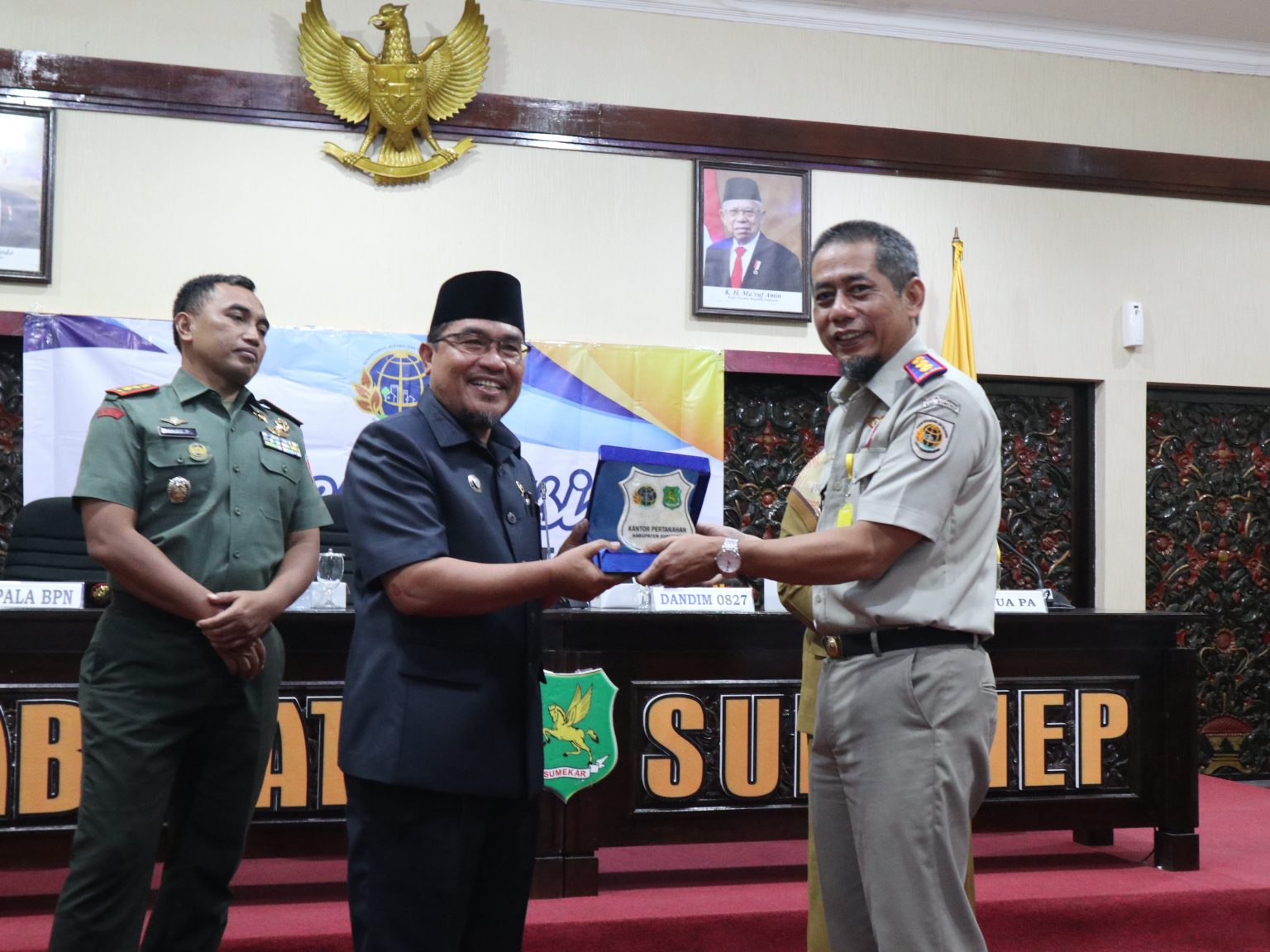 gambar